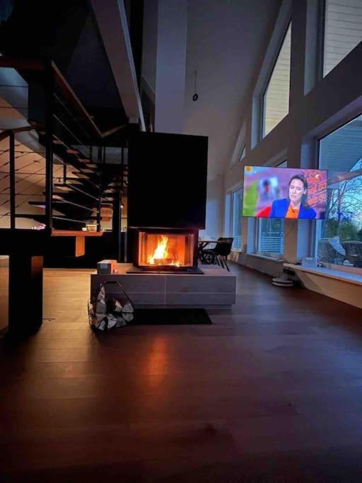Modern Villa With Sauna & Hot Tub Hiiumaa Bagian luar foto