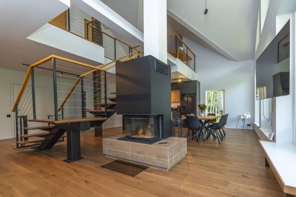 Modern Villa With Sauna & Hot Tub Hiiumaa Bagian luar foto